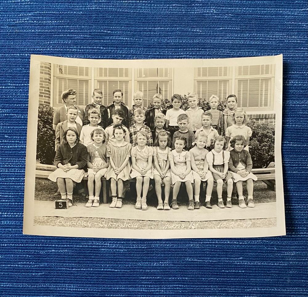 VTG 1947 Beardsley Bakersfield California School Class Photo Harris 1st Grade